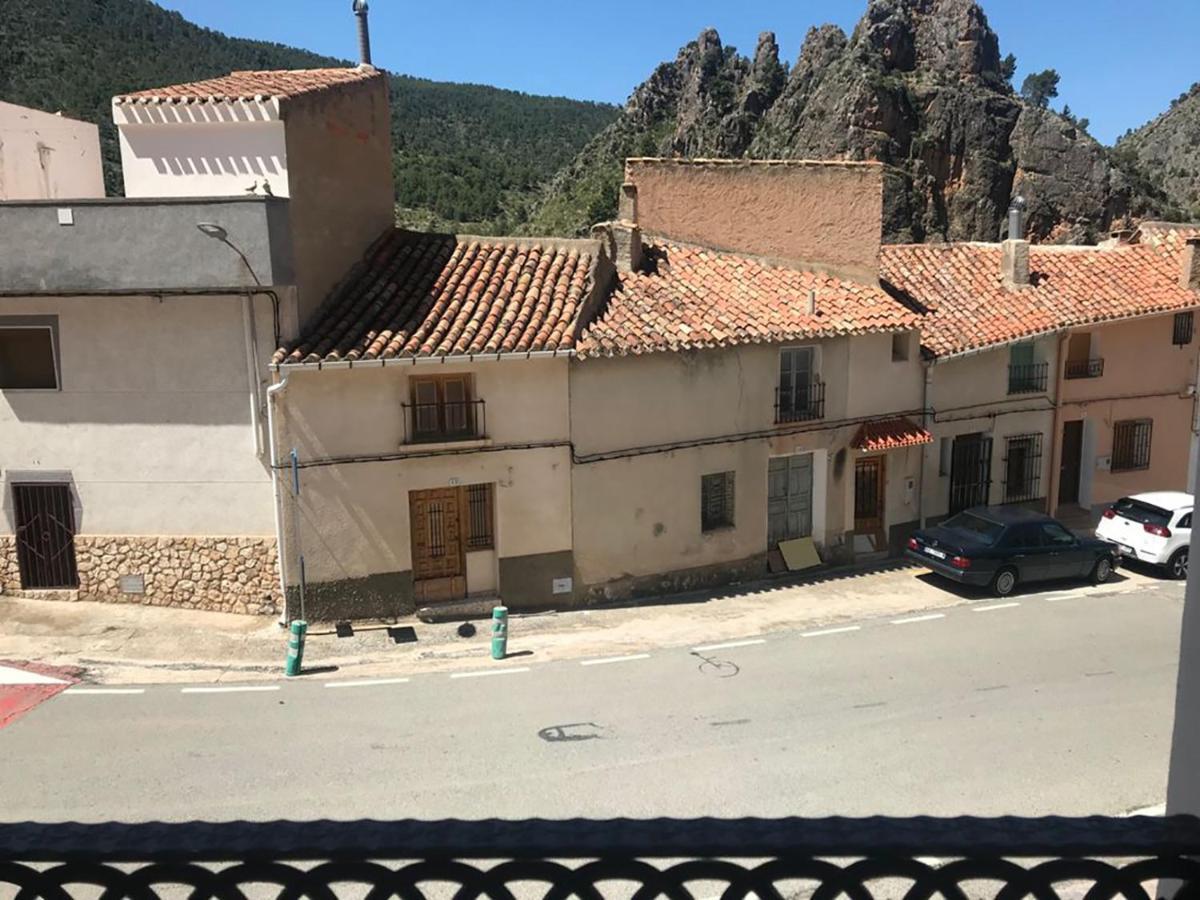 Alojamientos Rurales Entre Rocas Ayna Ngoại thất bức ảnh