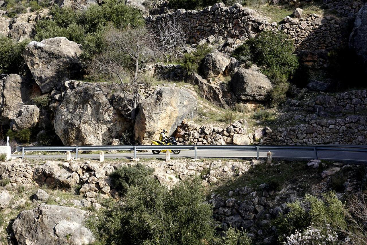 Alojamientos Rurales Entre Rocas Ayna Ngoại thất bức ảnh
