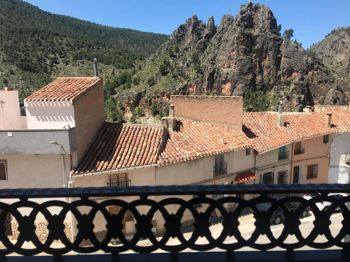 Alojamientos Rurales Entre Rocas Ayna Ngoại thất bức ảnh